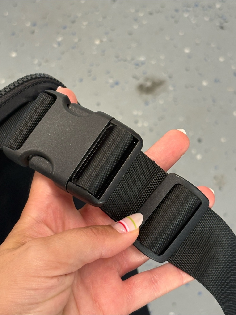 lululemon athletica Black Everyday Belt Bag - Picture 5 of 6